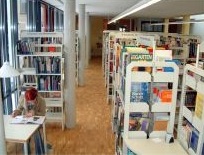 Blick in die Bibliotheksr&auml;ume